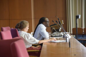 Picture of Tinashé Hofisi during lecture.