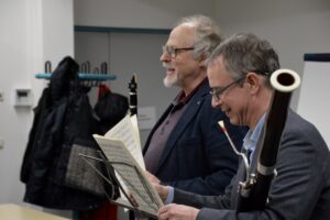 Prof. Bielefeldt and Prof. Krajewksi playing the clarinet and bassoon